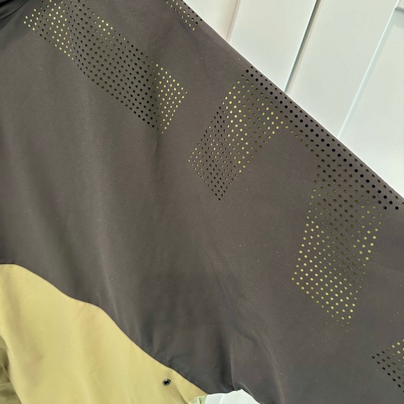 Burberry Compton Hooded Jacket - Picture 4 of 10